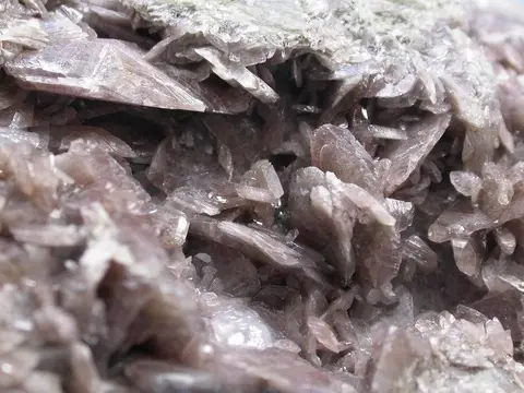 Аксинит