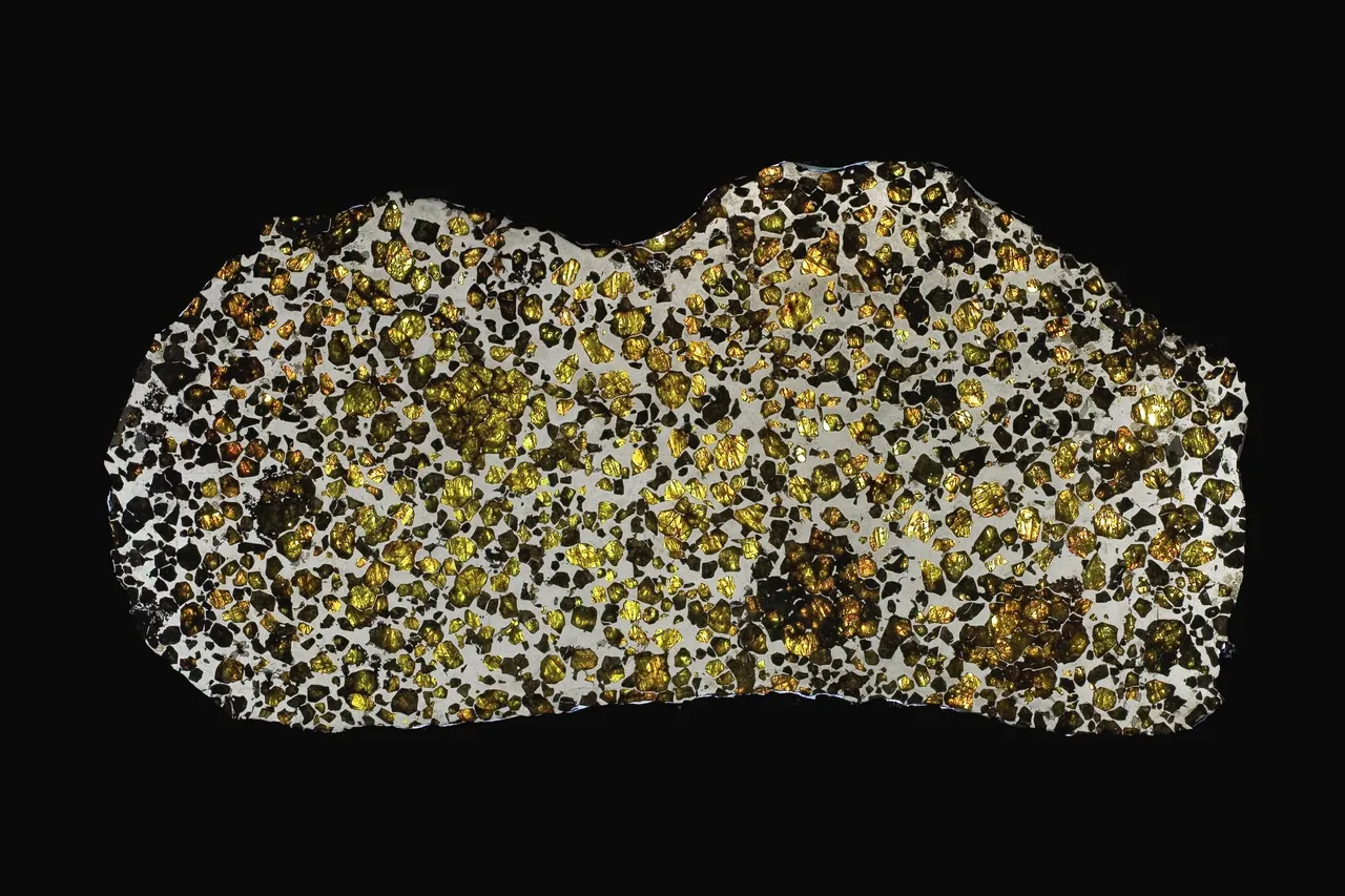 >Метеорит Фукан (Fukang) — красивейший из найденных метеоритов — фото 6