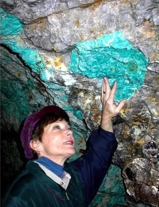 Амазонит (Синонимы: амазонский камень - amazone stone, амазонский жад - amazone … — фото 3