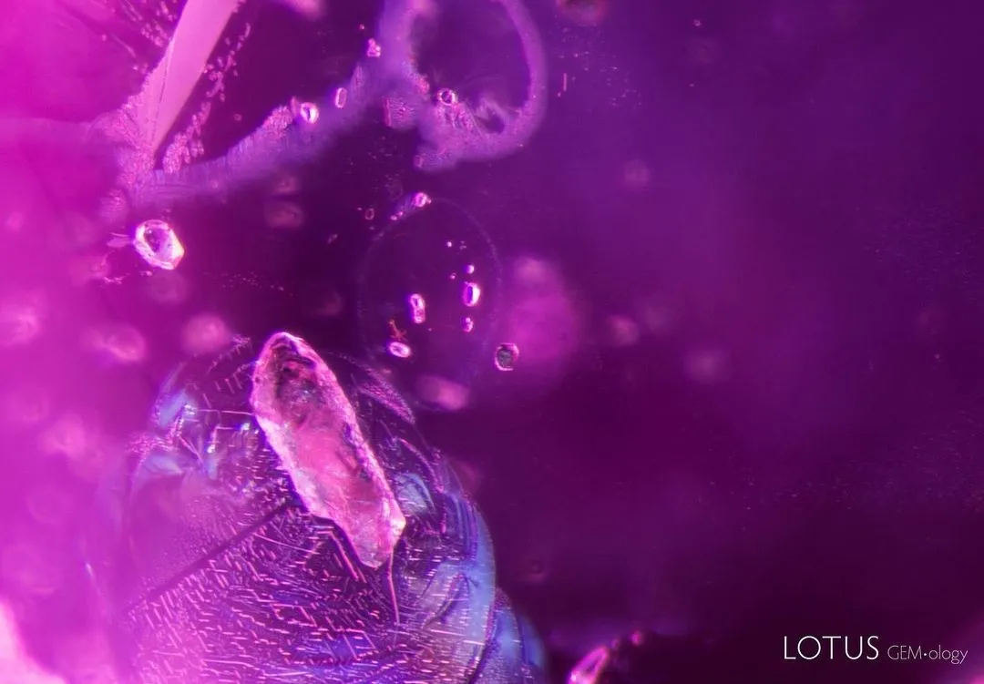Внутреннее строение могокского рубина, на разных этапах термообработки (от LOTUS… — фото 3