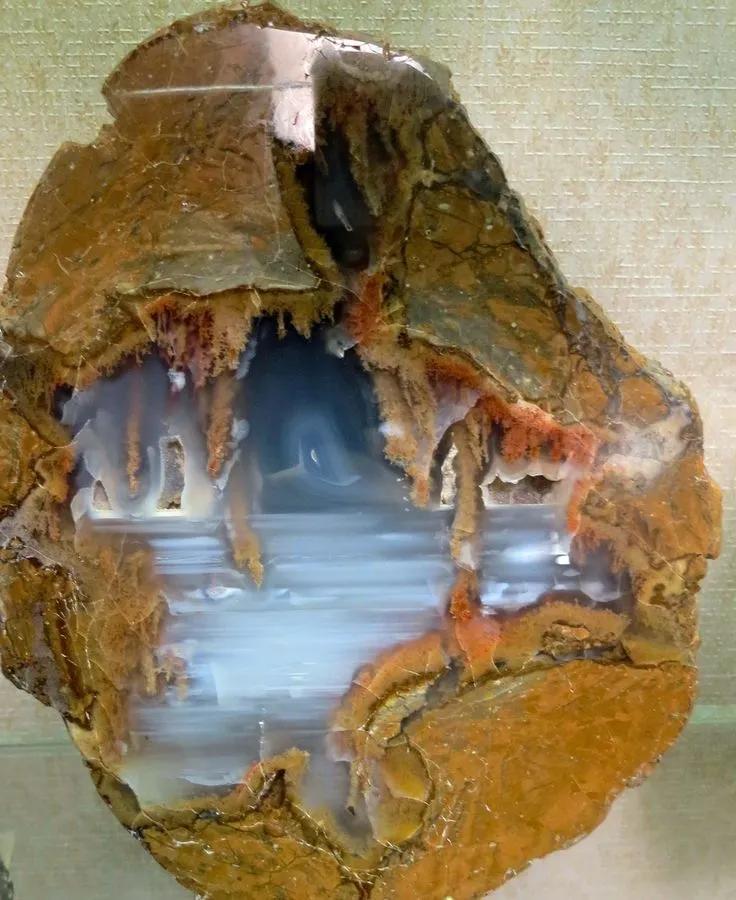 Thunder-egg Agates (дословно «агат грозовое яйцо») — жеоды, состоящие из опала, … — фото 4