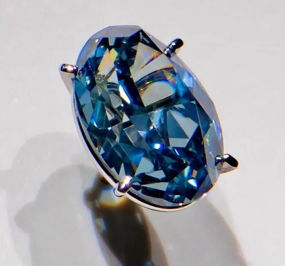 >Алмаз, предоставленный Ботсванской алмазной компанией Okavango Diamond Company,… — фото 3