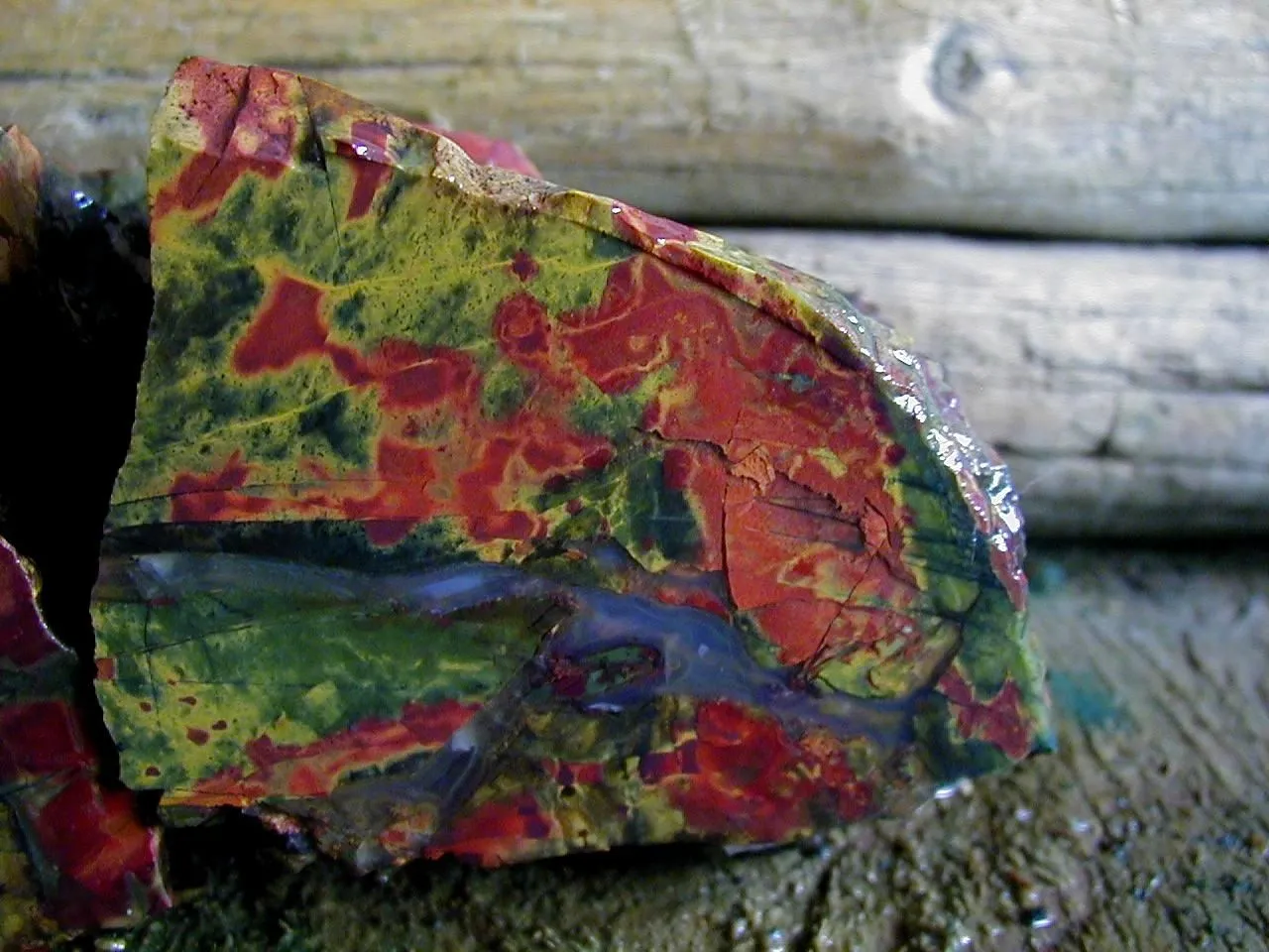 Яшма Калейдоскоп (Kaleidoscope Jasper )— известный поделочный камень из местечка… — фото 1