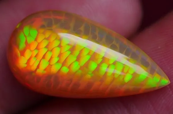 Игра цвета (паттерн) у опалов – «змеиная или драконовая кожа» (Snake skin patter… — фото 6