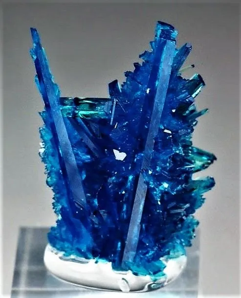 Пентагонит (Pentagonite) — редкий минерал из класса силикатов (филлосиликатов) (… — фото 2
