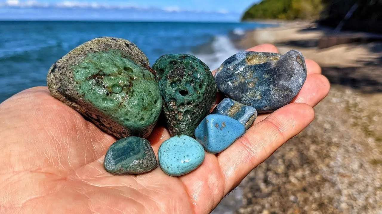 «Leland Blue Slag Glass», также известный как «Leland Blue» или «Leland Blue Sto… — фото 2