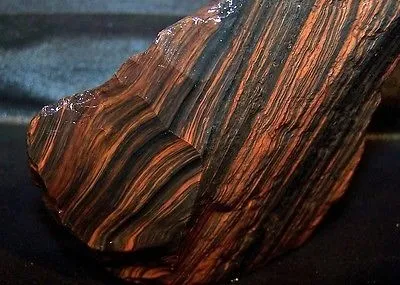 Обсидиа́н (синонимы: «vitro volcanico», «вулканический камень», «коготь дьявола»… — фото 4