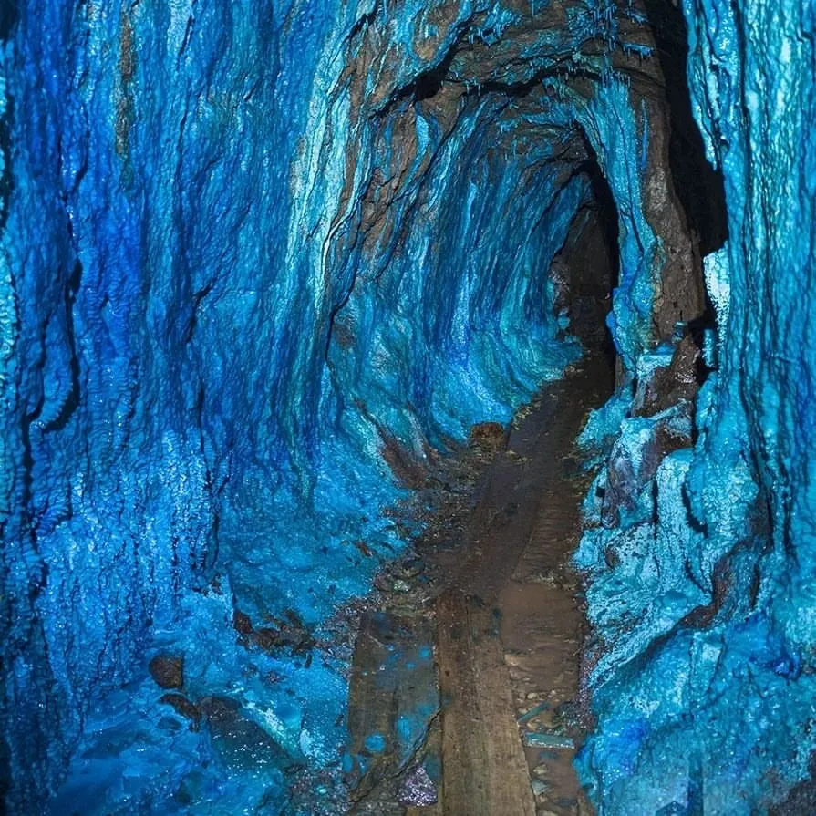 Эта заброшенная медная шахта «Blue Mine», находится в английском графстве Корнуо… — фото 3