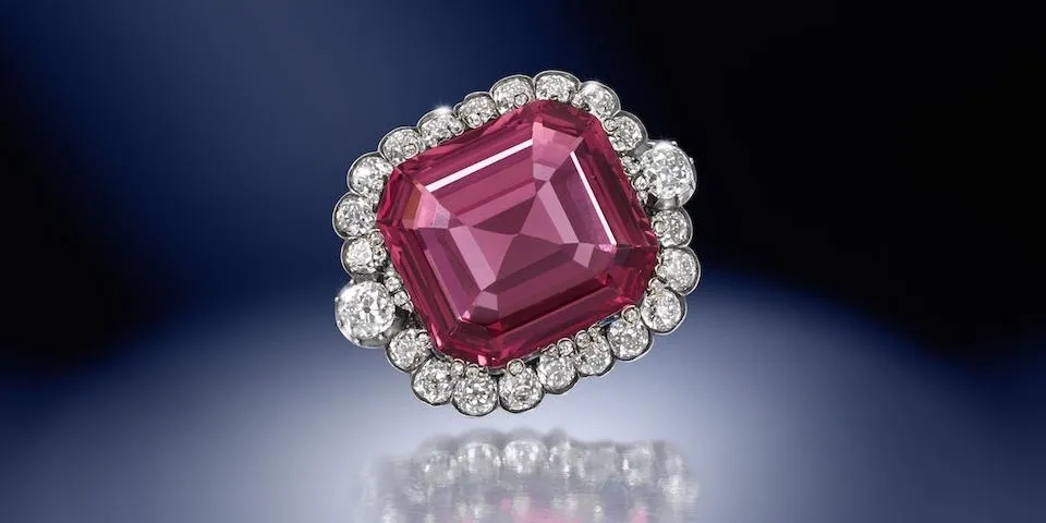 > "Шпинель Хоупа" (“The Hope Spinel”) - название, созвучное одному из самых изве… — фото 1