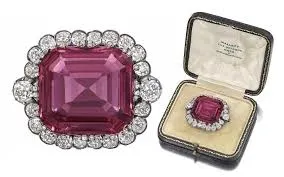 > "Шпинель Хоупа" (“The Hope Spinel”) - название, созвучное одному из самых изве… — фото 2