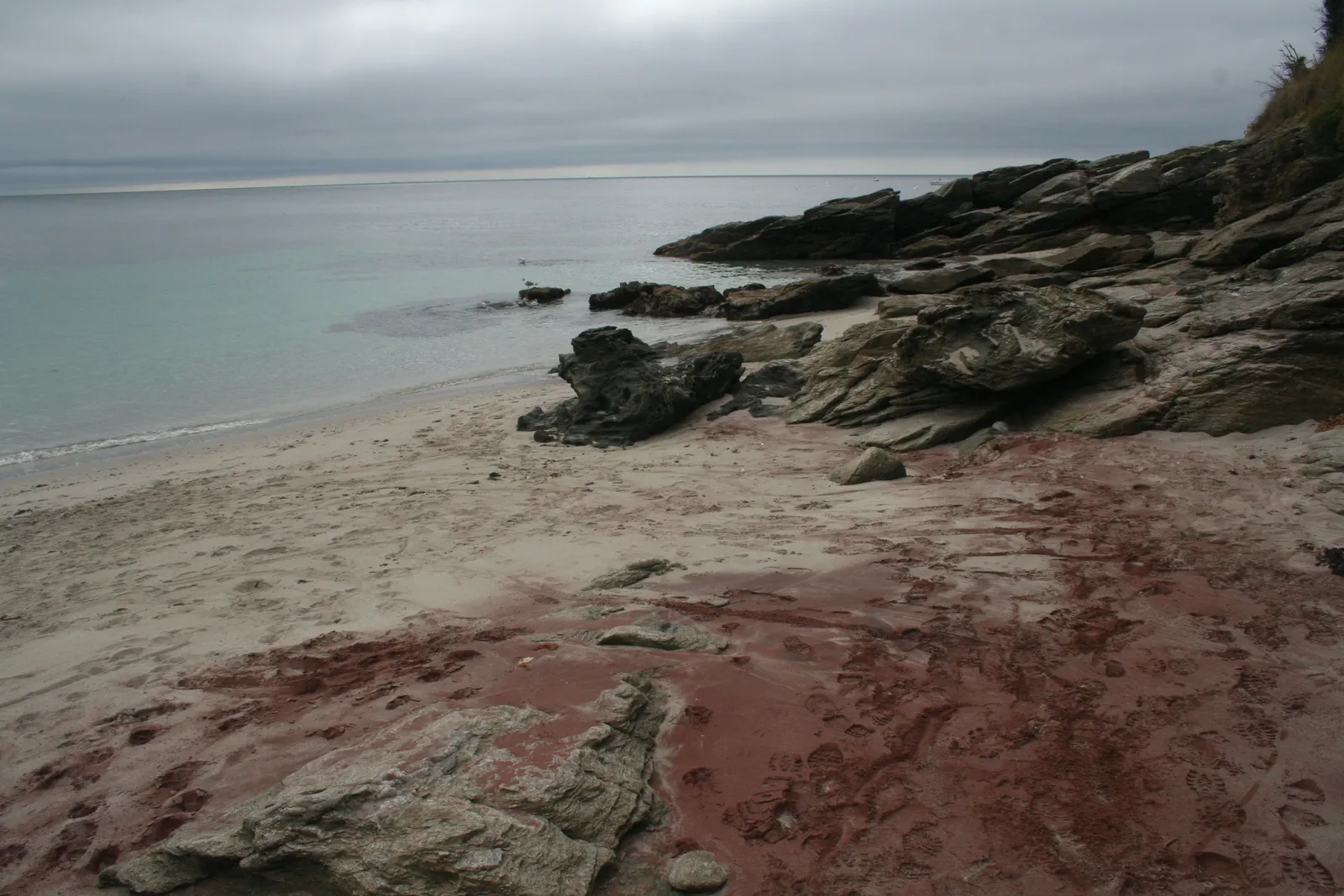 3. Жемчужину островов Южной Бретани, остров Груа (The island of Groix) местные ж… — фото 2