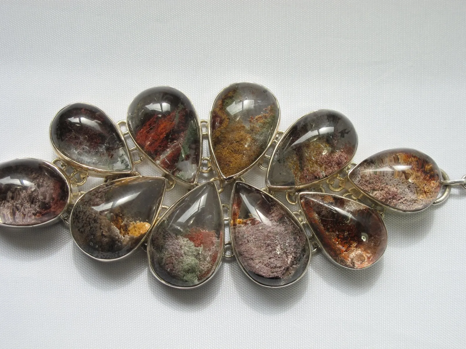«Garden Quartz» — это разновидность кварца, содержащая завораживающие минеральны… — фото 9