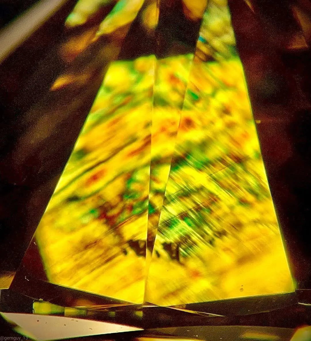 В лабораторных алмазах, выращенных методом CVD (Chemical vapor deposition), за с… — фото 8