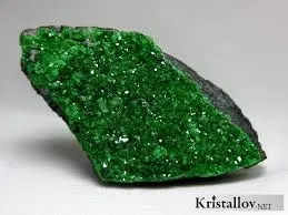 Уваровит (Uvarovite). — фото 1