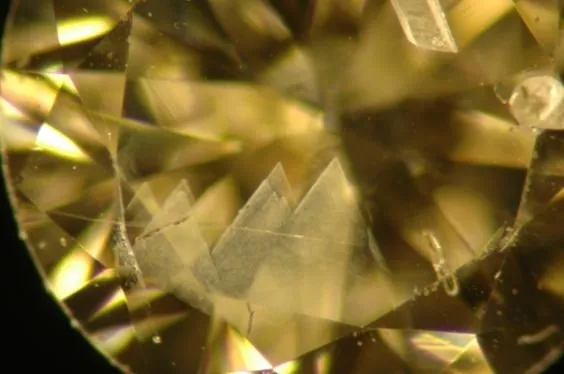 Sally Eaton Magana— администратор группы «GIA Gems & Gemology» регулярно публику… — фото 9