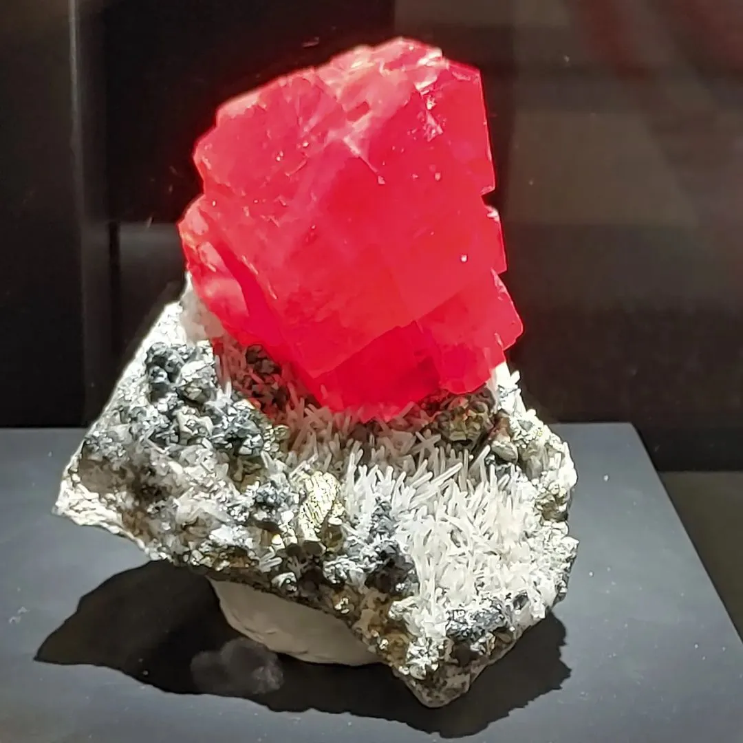 Найденный в 1965 году на шахте Sweet Home Mine в Колорадо, Alma Queen считается …