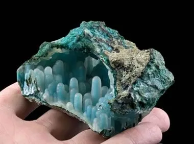 «Хризоколла халцедон» («Chrysocolla Chalcedony» или «Gem silica»). — фото 3