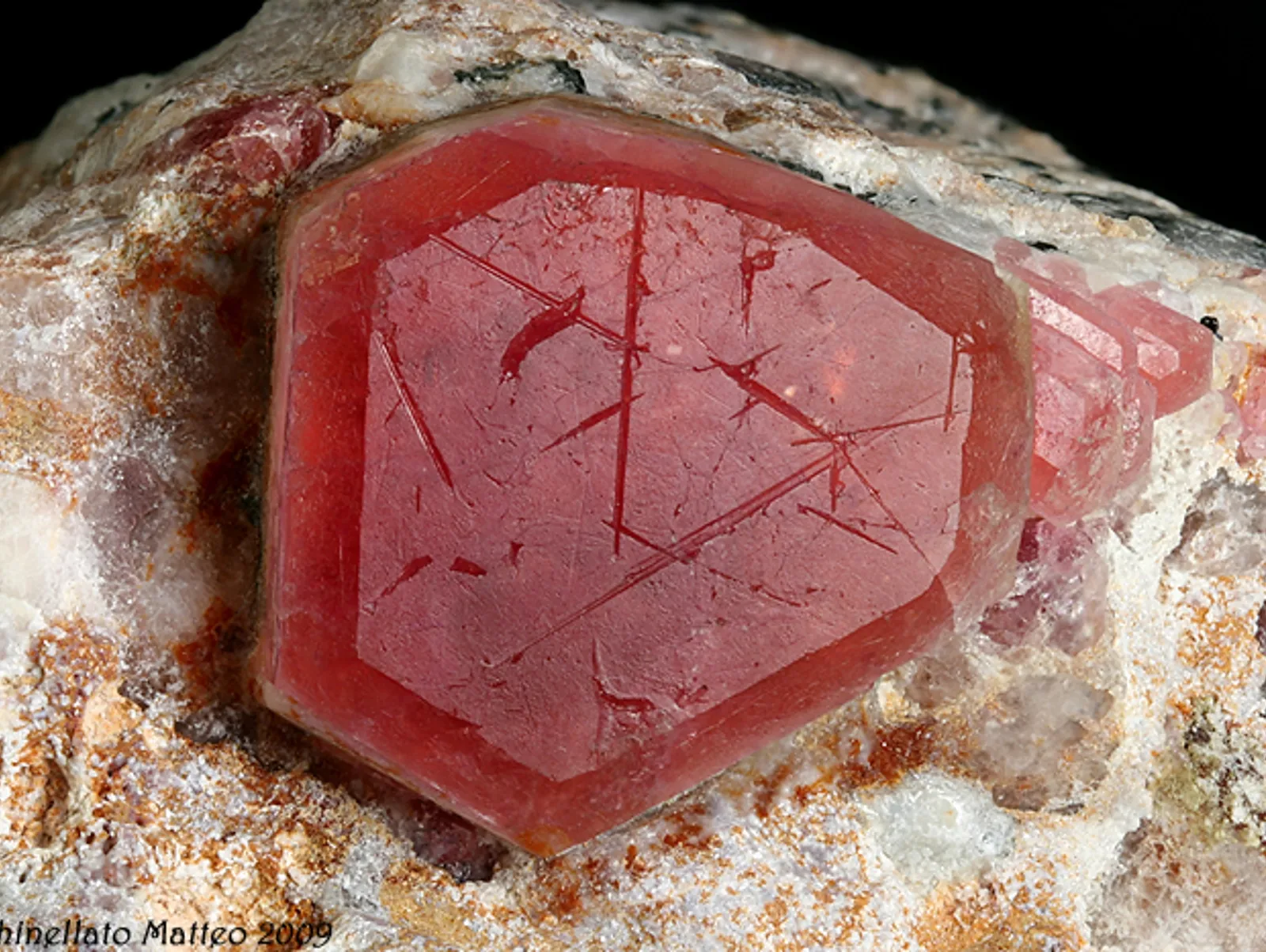 Кристаллы пеццоттаи́та, из Sakavalana mine, Ambatovita, Mandrosonoro, Ambatofina… — фото 7