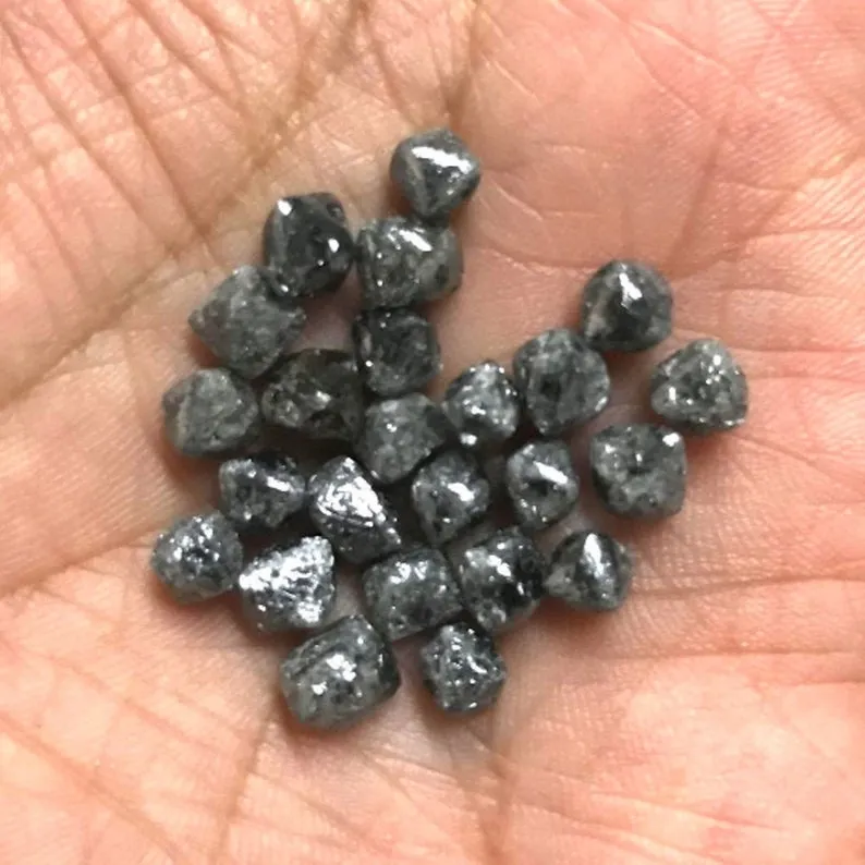 Природные черные алмазы (Fancy Black diamonds) имеют точно такое же происхождени… — фото 5