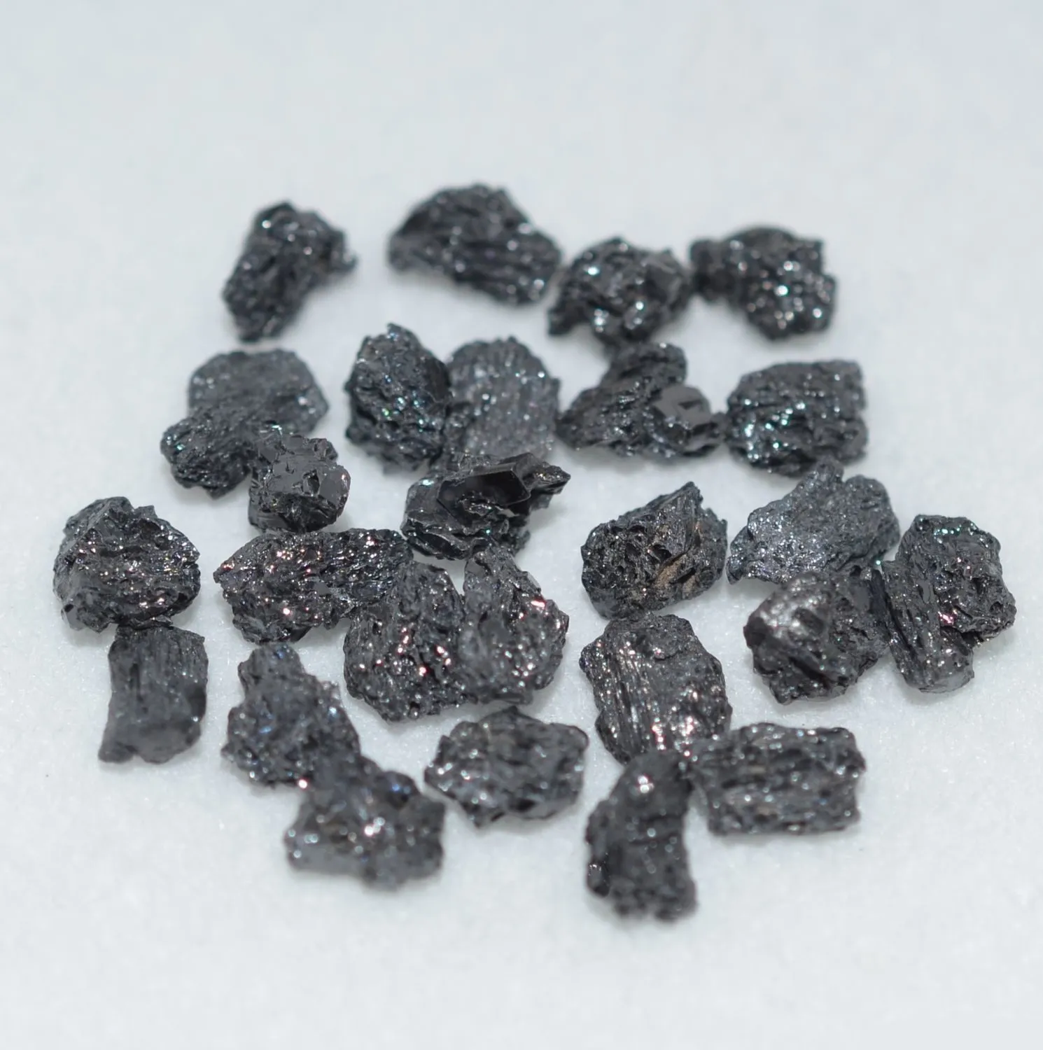 Природные черные алмазы (Fancy Black diamonds) имеют точно такое же происхождени… — фото 6