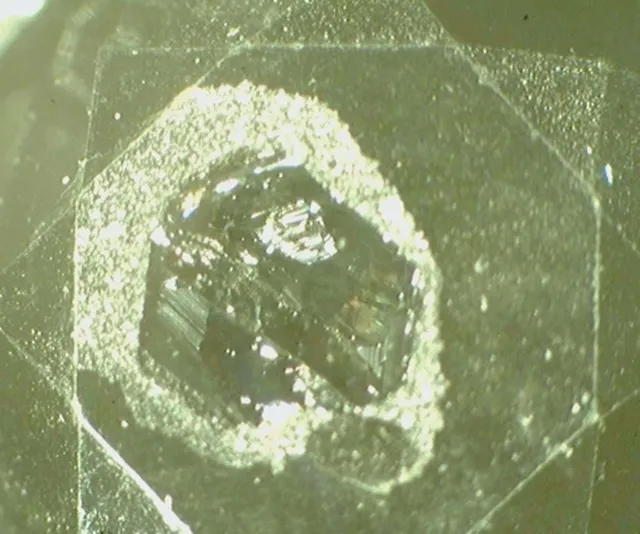 Природные черные алмазы (Fancy Black diamonds) имеют точно такое же происхождени… — фото 8