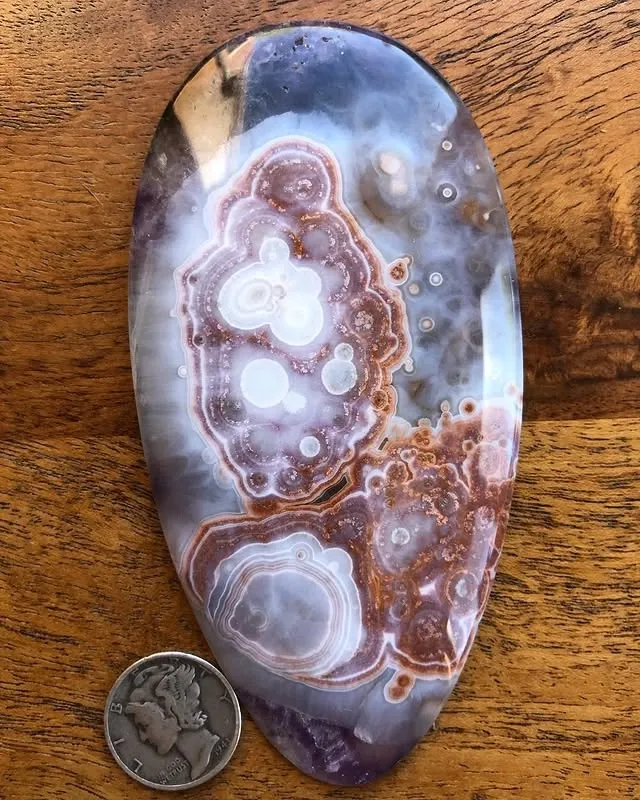 "Лунный агат" ("Luna agate") — это торговое название необычного фиолетово-белого… — фото 7