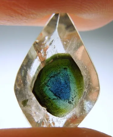 10. Включения турмалина в кварце. — фото 2
