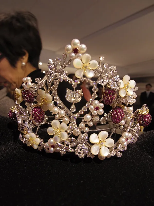 Бриллиантовая тиара Mikimoto и Hello Kitty, 2014 год. — фото 2