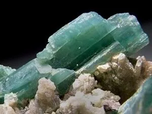> Грандидьерит (Grandidierite) - редкий минерал, боросиликат магния, железа и ал… — фото 1