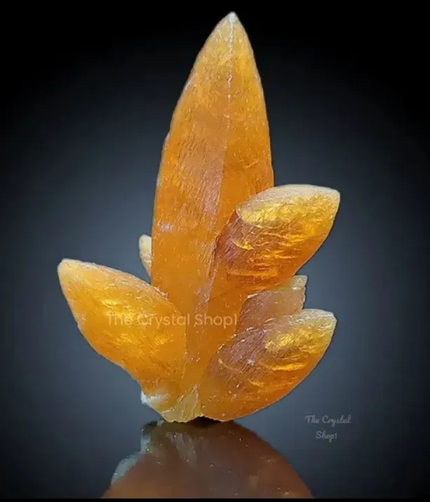 В Индии "Медовый" кальцит (торг. название «Honey Calcite»), в основном, добывает… — фото 6