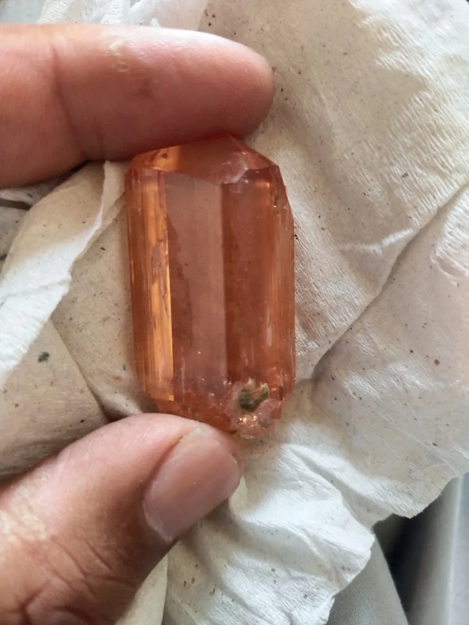 Кристаллы Топаза Империала, из Катланг, округ Мардан, провинция Хайбер-Пахтунхва… — фото 3