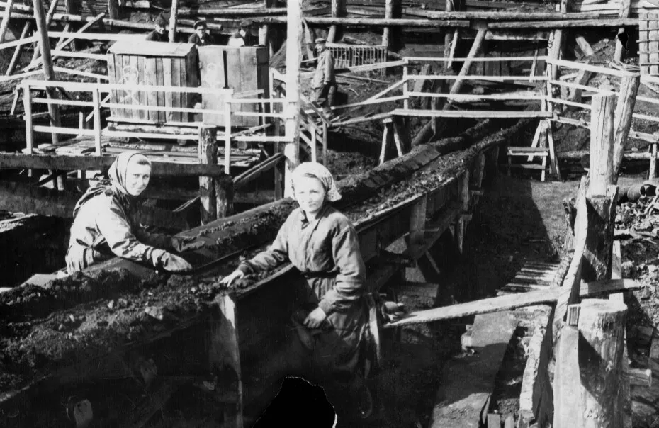 В якутском городке Алдан в годы Великой Отечественной войны не строили танки и с… — фото 6