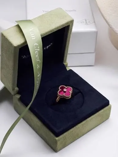 Новая коллекция украшений Van Cleef & Arpels. — фото 2