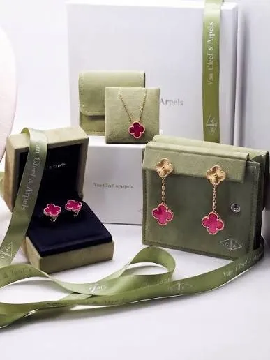 Новая коллекция украшений Van Cleef & Arpels. — фото 3