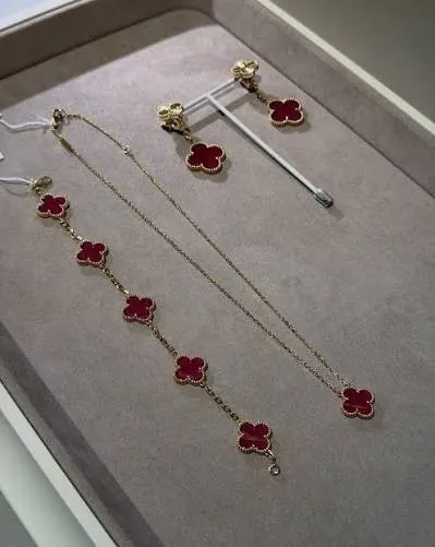 Новая коллекция украшений Van Cleef & Arpels. — фото 4