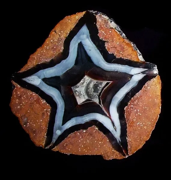 Этот агат Star Thunderegg привезен из деревни Сусуз, Северная Анкара, Турция. Пр… — фото 1