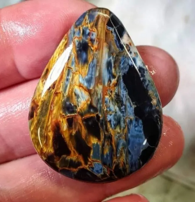 Питерсит (англ. Pietersite) (Другое название: Шторм камень) - торговое название … — фото 10