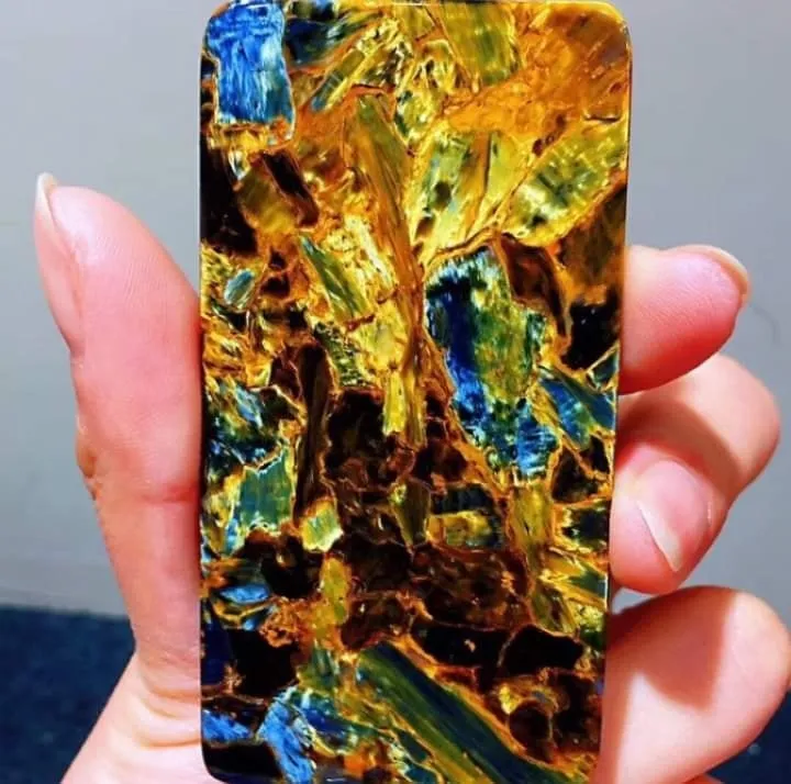Питерсит (англ. Pietersite) (Другое название: Шторм камень) - торговое название … — фото 3