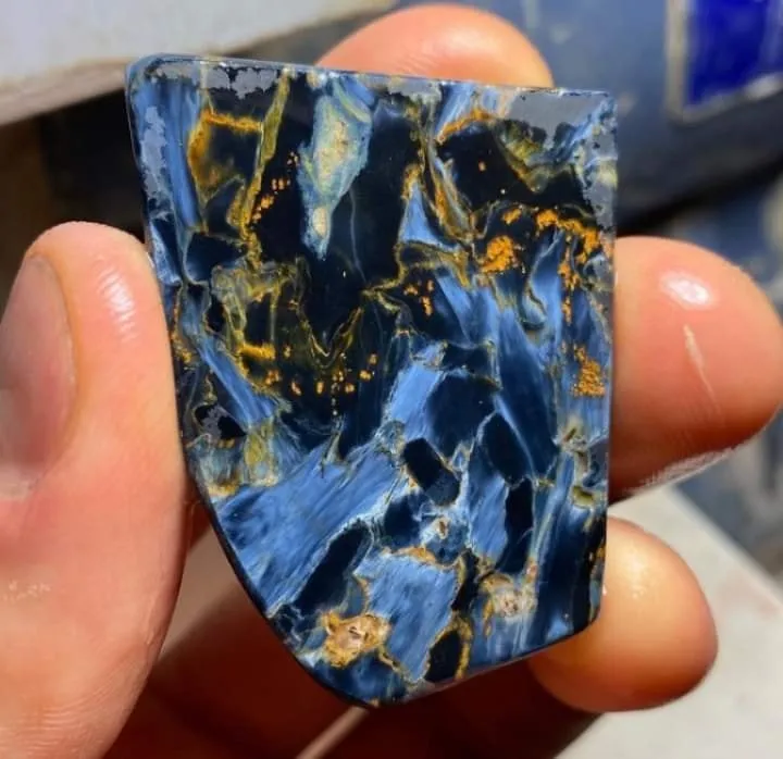 Питерсит (англ. Pietersite) (Другое название: Шторм камень) - торговое название … — фото 8