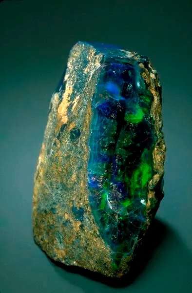 Roebling Opal — это необыкновенный необработанный опал, весом 2585 карат. Добыт … — фото 2