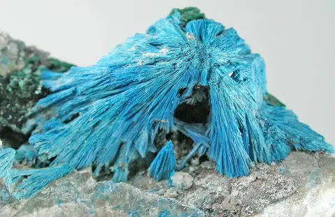 Шаттукит (англ. Shattuckite).